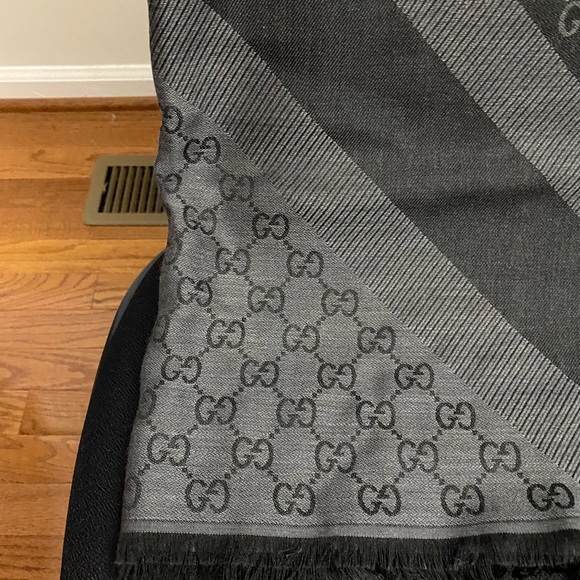 Gucci Charcoal Gray Shawl - Picture 2 of 5